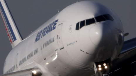 Air France-KLM утрои печалбата си за тримесечието спрямо 2014 г.