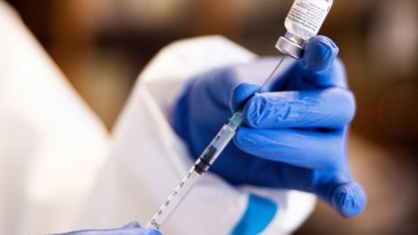 Безлов: Европейските страни не се нуждаят от обезщетения, а от ваксини