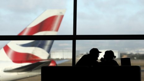 Собственикът на British Airways представи разочароващи резултати за тримесечието