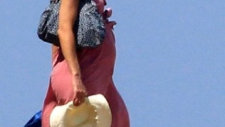 Карла Бруни е най-добре облечената жена в света