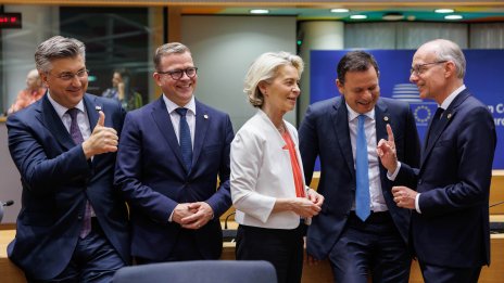 Лидерите на ЕС не успяха да се договорят за топ позициите на съюза