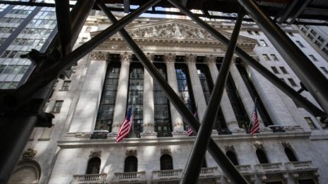 За първи път в историята S&P 500 приключи на ниво над 4000 пункта