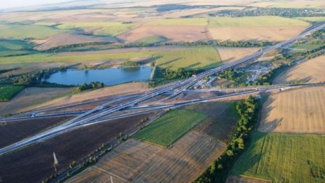 До 7 години автомагистрала "Хемус" ще бъде завършена, според регионалния министър