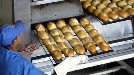 Формулата на цената на хляба: 1-2-4