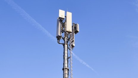 Американските фирми ще могат да си сътрудничат с Huawei за 5G