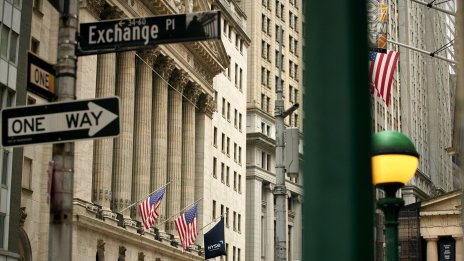 Американските индекси изплуват на зелено след слабото си представяне през август