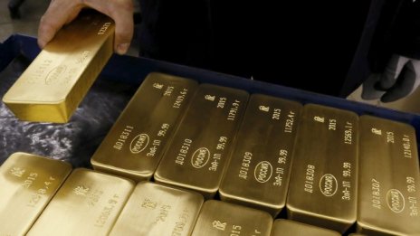 Златото в резервите на Русия е напът да достигне най-високото си ниво от 17 г.
