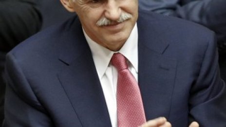 Папандреу получи вот на доверие от гръцкия парламент