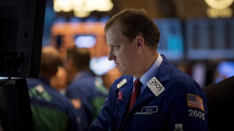 Трусовете в Близкия изток заличиха част от оптимизма на Wall Street