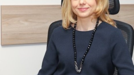 Бяла, спретната къщурка... Сега ли е правилният момент? 