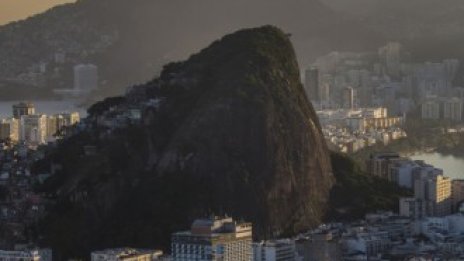 Поевтиняването на реала привлича чужди инвеститори в имоти в Рио