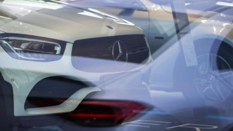 Daimler търси купувач на част от шоурумите на Mercedes в Европа