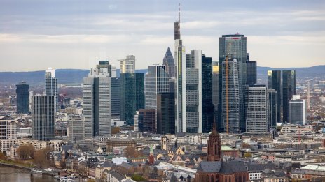 Цените на бизнес имотите в Германия са намалели за четвърта поредна година през 2024 г.