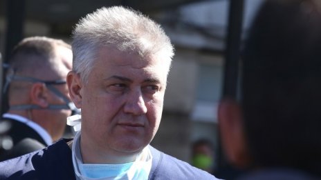 Директорът на "Пирогов" препоръча да се носят маски във всички закрити помещения