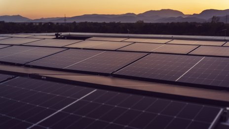 Обсъждат се условия за финансиране на съоръжения за съхранение на ток от ВЕИ