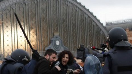 Мадрид прави пореден опит да съживи икономиката си