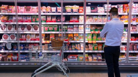 Продажбите на дребно в Италия нараснаха рязко през февруари