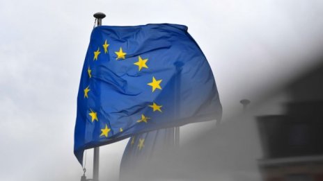 Съветът на ЕС предлага допълнително финансиране за ваксинационните сертификати