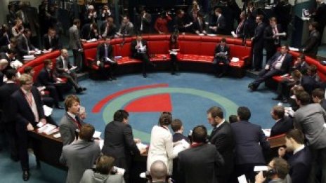 Спекулации за намеса на централните банки подкрепиха европейските индекси