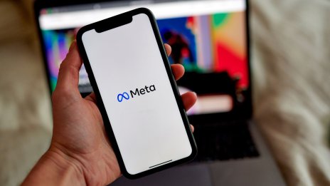 Meta забранява създаването на политически реклами с нейните AI инструменти