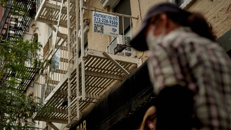 Наемите на апартаменти в Манхатън намаляват дори при активен пазар