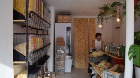 Магазините за "нулеви отпадъци" набират популярност