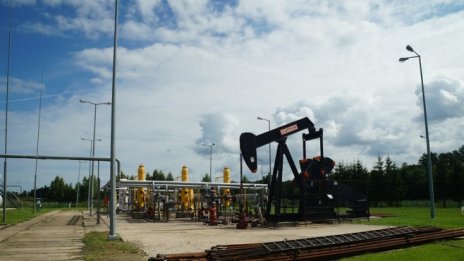 Франция планира да спре добива на петрол и газ до 2040 г.