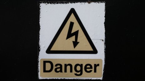 Електроенергийна финансова стабилизация с много въпросителни