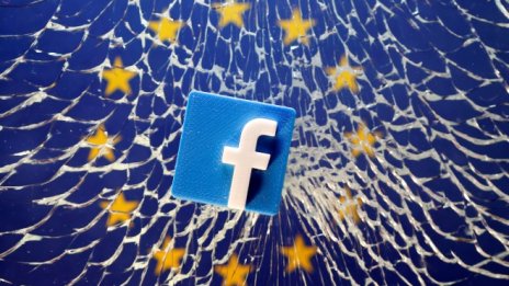 Facebook залага на повече прозрачност при политическите реклами