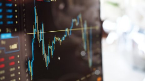 Dow прибави близо 250 пункта в началото на седмицата