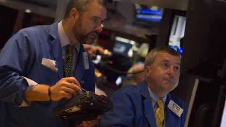 Wall Street прави опит да се възстанови от спадовете от миналата седмица*