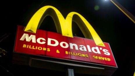 Глобалните продажби на McDonald's се подобриха през третото тримесечие