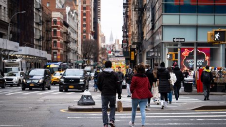 Над централните банкери стоят данните