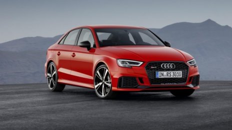 Audi дразни европейците със седан RS3