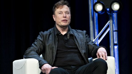 Илон Мъск е дарил акции на Tesla за над 5,7 млрд. долара през ноември