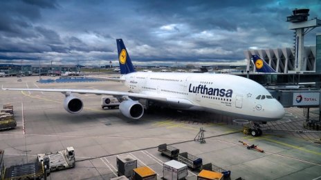 Авиокомпаниите очакват по-ниска печалба заради търговската война