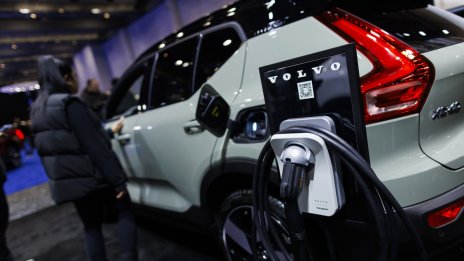 Volvo Cars отчете рекордни продажби през март