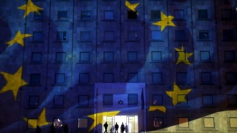 Дончев: Преговорите за бюджета на ЕС ще се водят на фона на бежанска криза и Brexit