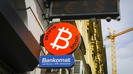 Криптопазарът мина прага от 3 трлн. долара