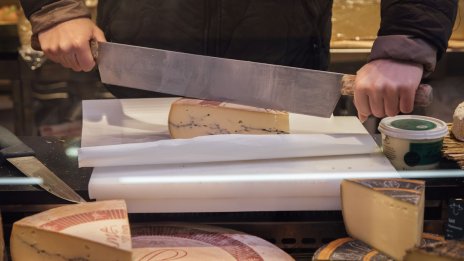 Китай удължава с шест месеца разследването за вноса на млечни продукти от ЕС