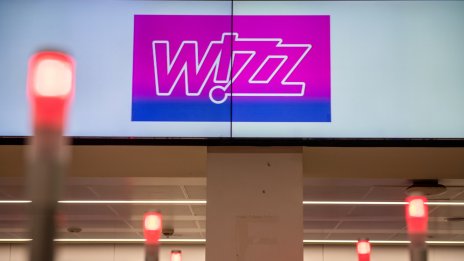 Wizz Air очаква капацитетът да остане сподавен на фона на нетна загуба за тримесечието