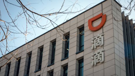 Китайският конкурент на Uber се връща към печалба през първото тримесечие