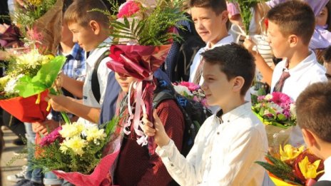 След 25 години новата учебна година започва с нов училищен закон