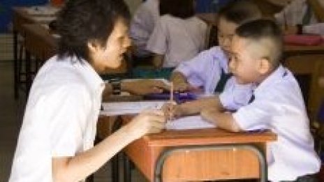 Лятно училище по сливания и придобивания за млади милионери