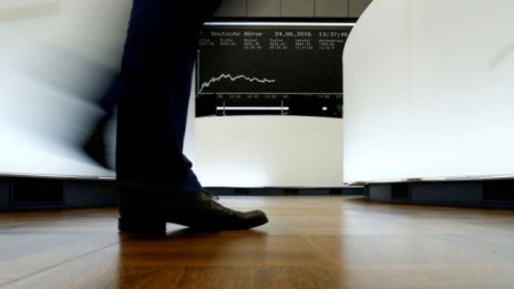 Европейските акции забавиха ръстовете заради данните за пазара на труда в САЩ