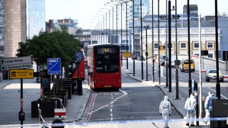 Призиви за отлагане на изборите във Великобритания след терористичните атаки