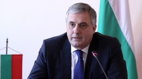 Ивайло Калфин: Външната ни политика не може да бъде неутрална