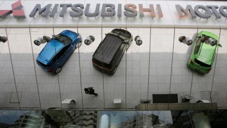Mitsubishi се подготвя за годишна загуба, нахвърляща очакванията на анализаторите