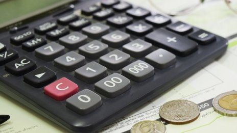 Кабинетът отпусна средства на общини за доставка на храни от първа необходимост