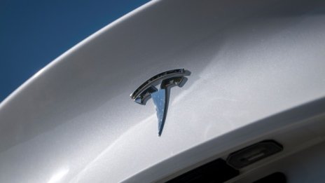 Tesla се обърна към съда в опит да блокира митата на Тръмп върху вноса от Китай